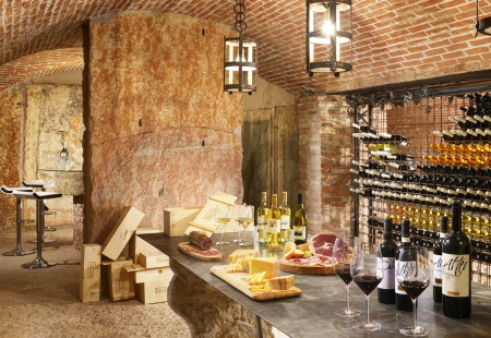 Wine tasting in the cellars of Valpolicella wineries