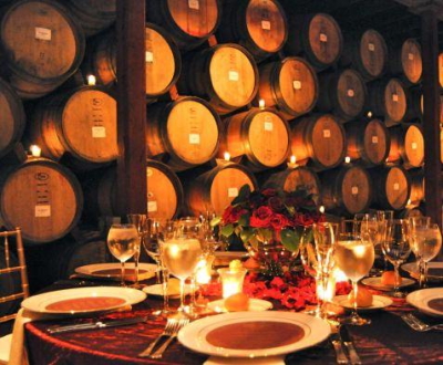 Eating and tasting in cellars on your Chianti wine tour