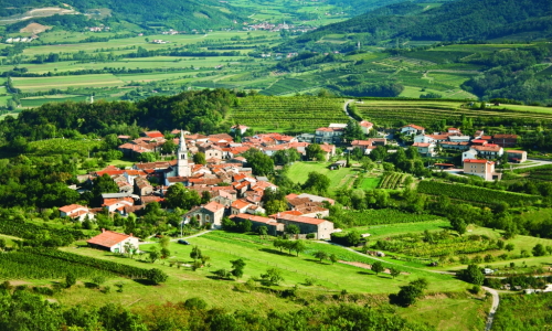 Visit the beautiful wine village of Goče in Slovenia